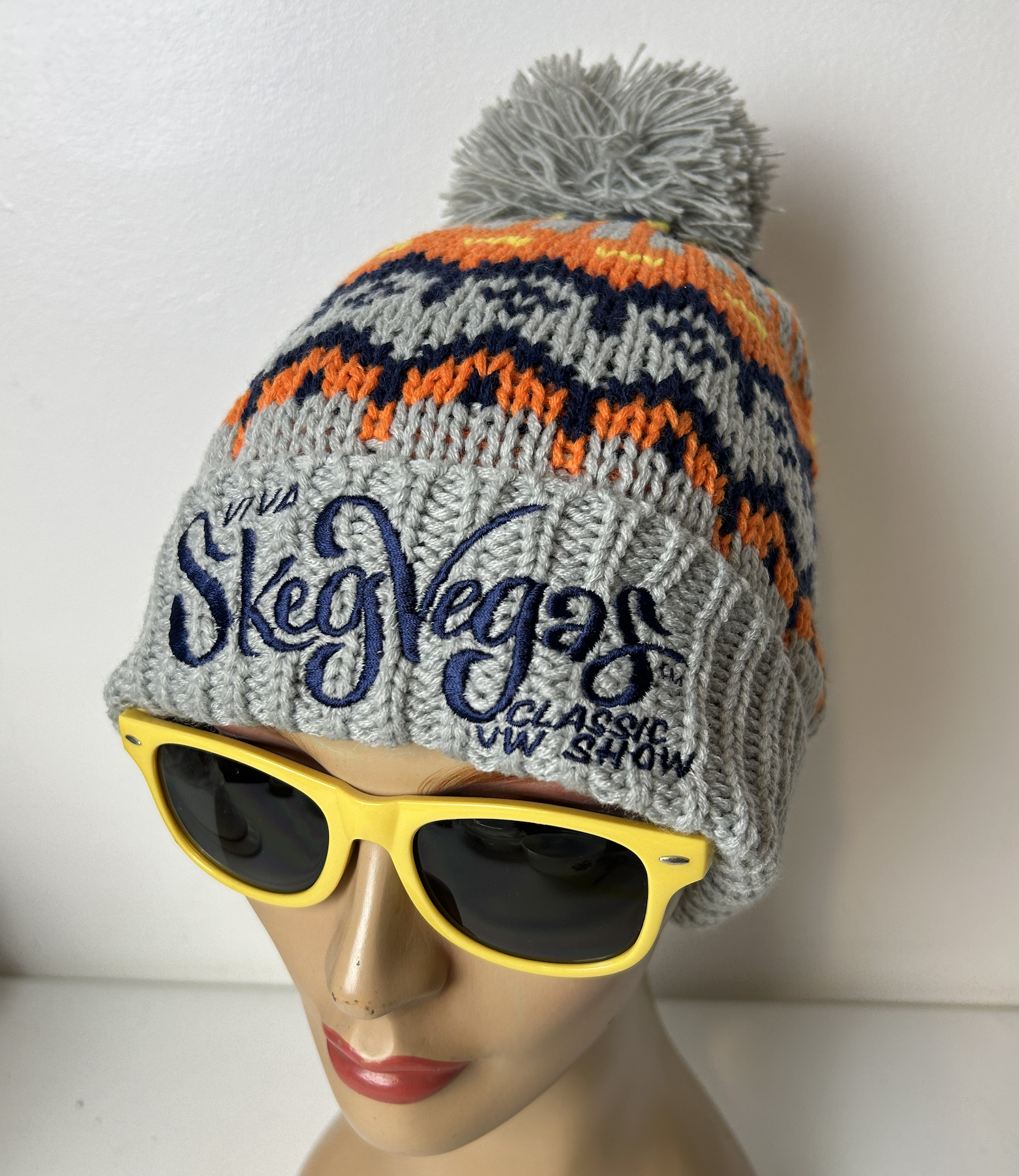 OFFICIAL Retro Ski Bobble Glacier Grey