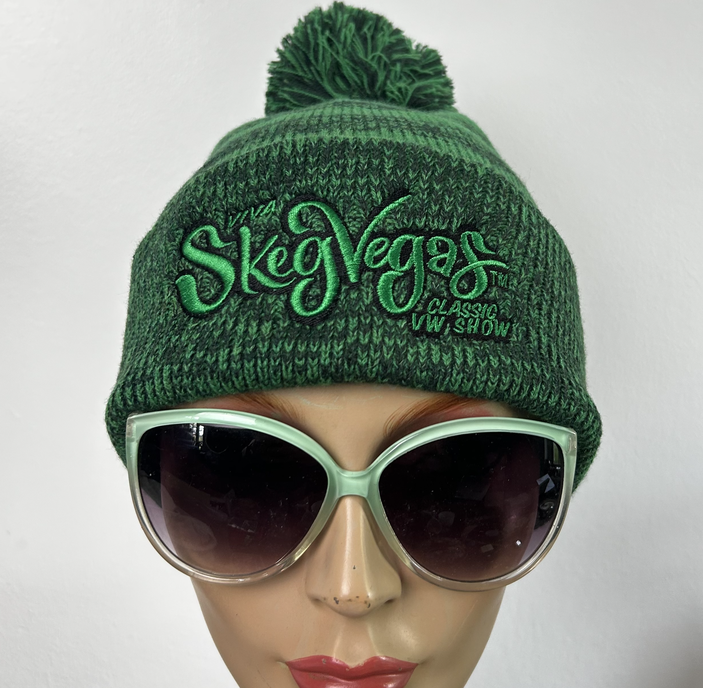NEW Deluxe bobble. Green / Green